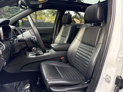 Used 2020 Jeep Grand Cherokee Limited X image 10