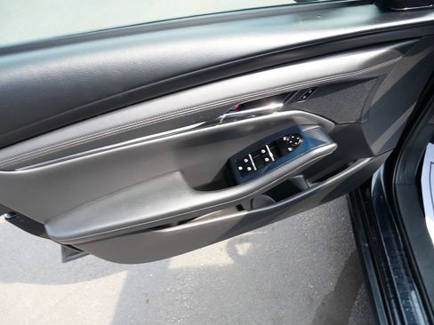 Used 2019 MAZDA MAZDA3 Sedan w/ Select Package FWD image 15