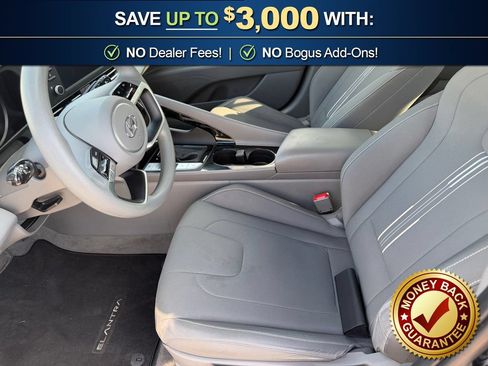 Used 2023 Hyundai Elantra Blue FWD image 13