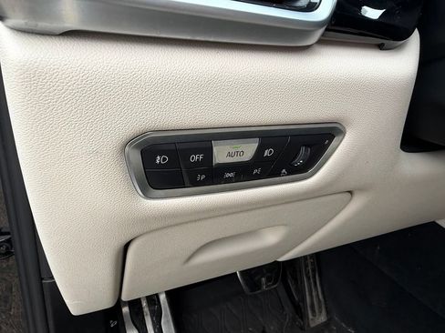 Used 2020 BMW X5 xDrive40i w/ M Sport Package AWD/4WD image 14