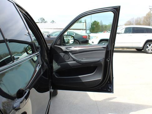 Used 2013 BMW X5 xDrive50i image 32