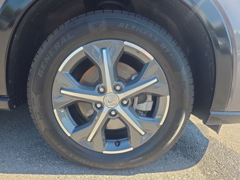 Used 2025 Honda HR-V EX-L image 9