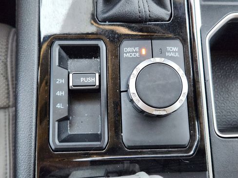 Used 2023 Toyota Tundra Limited image 22