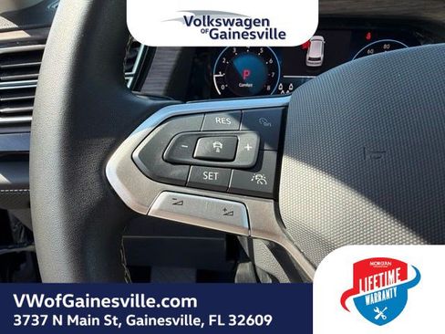 Used 2025 Volkswagen Atlas SEL AWD/4WD image 22