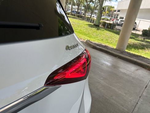 Used 2022 Mercedes-Benz GLE 450 4MATIC w/ AMG Line Exterior image 21