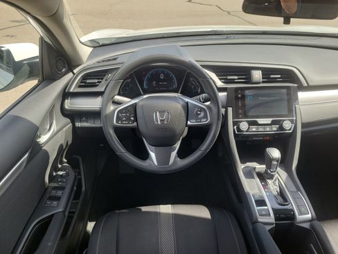 Used 2018 Honda Civic EX image 9