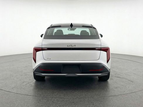 Used 2025 Kia K4 LXS image 7