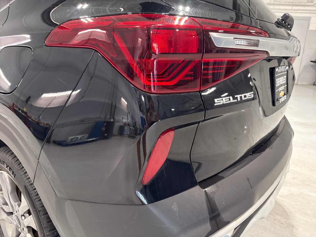 Used 2023 Kia Seltos S w/ Navigation Package AWD/4WD image 51