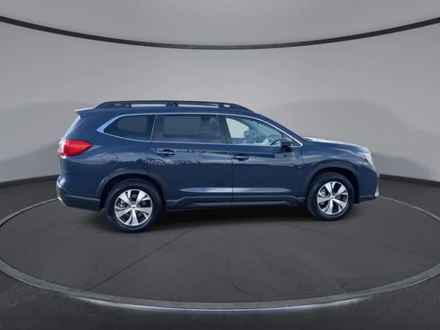 Used 2025 Subaru Ascent Premium AWD/4WD image 9