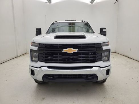 New 2025 Chevrolet Silverado 3500 W/T image 18