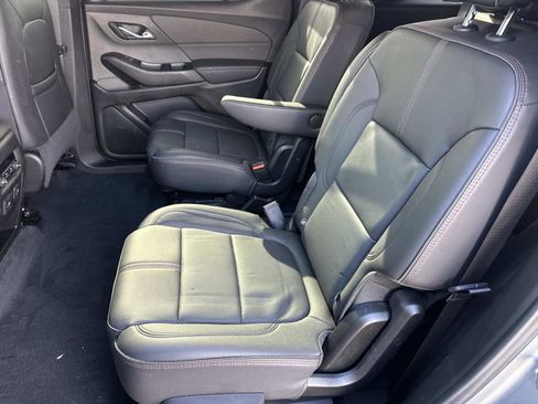 Certified 2023 Chevrolet Traverse RS image 11