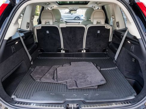 Used 2023 Volvo XC90 B5 Plus w/ Protection Package Premier AWD/4WD image 28