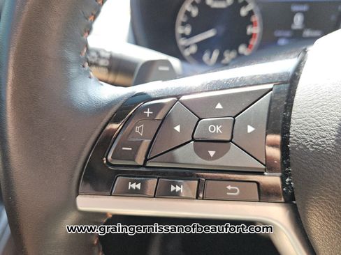 Used 2021 Nissan Altima 2.5 SR w/ SR Premium Package FWD image 12