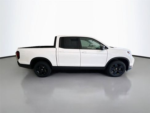 New 2026 Honda Ridgeline Black Edition image 17
