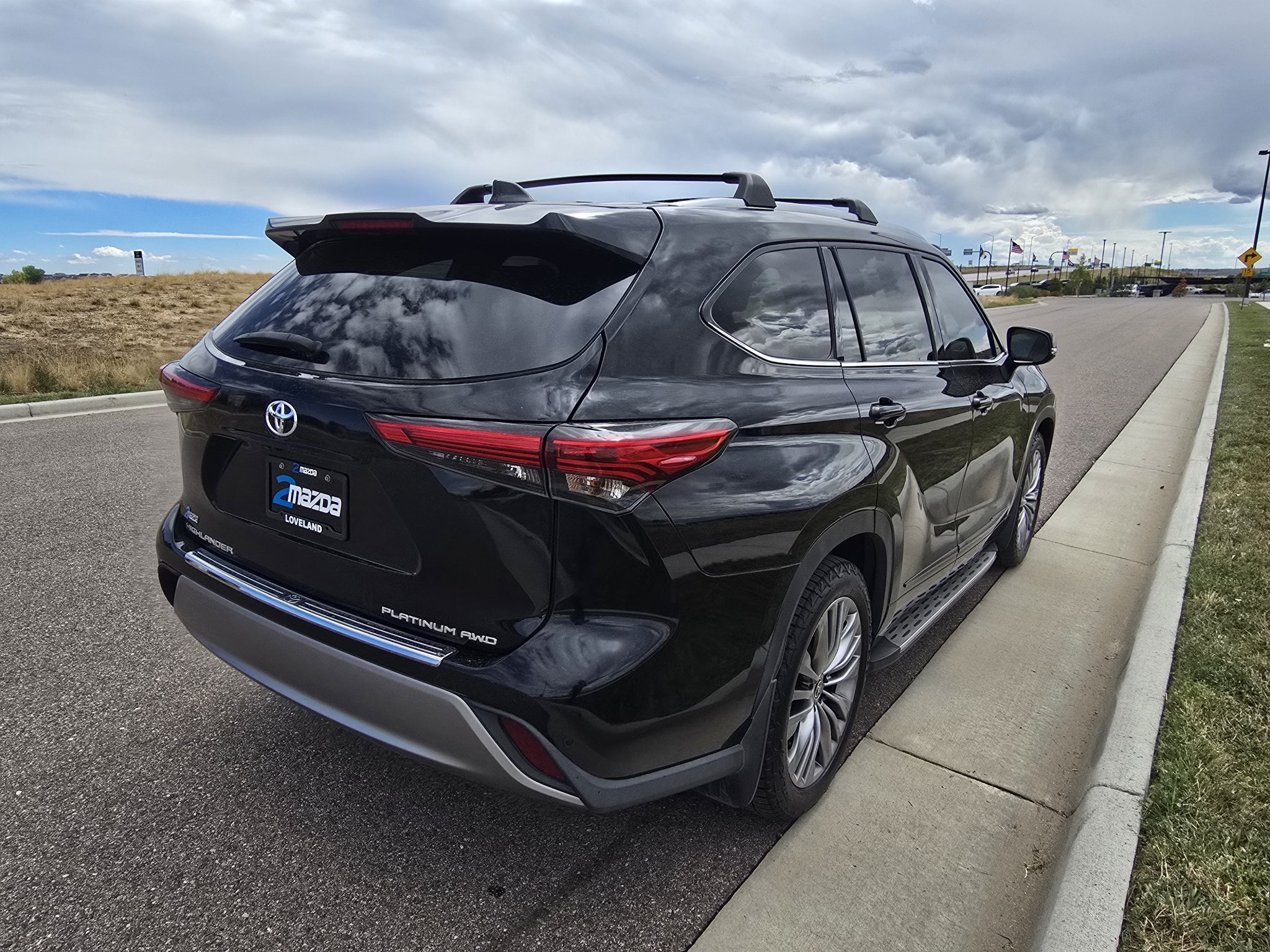Used 2021 Toyota Highlander Platinum AWD/4WD image 5