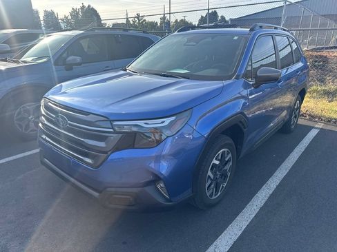Used 2026 Subaru Forester Premium AWD/4WD image 1
