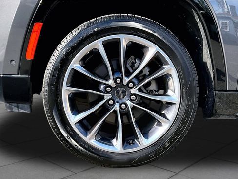 Used 2022 Jeep Wagoneer Series II w/ Premium Group I RWD image 11