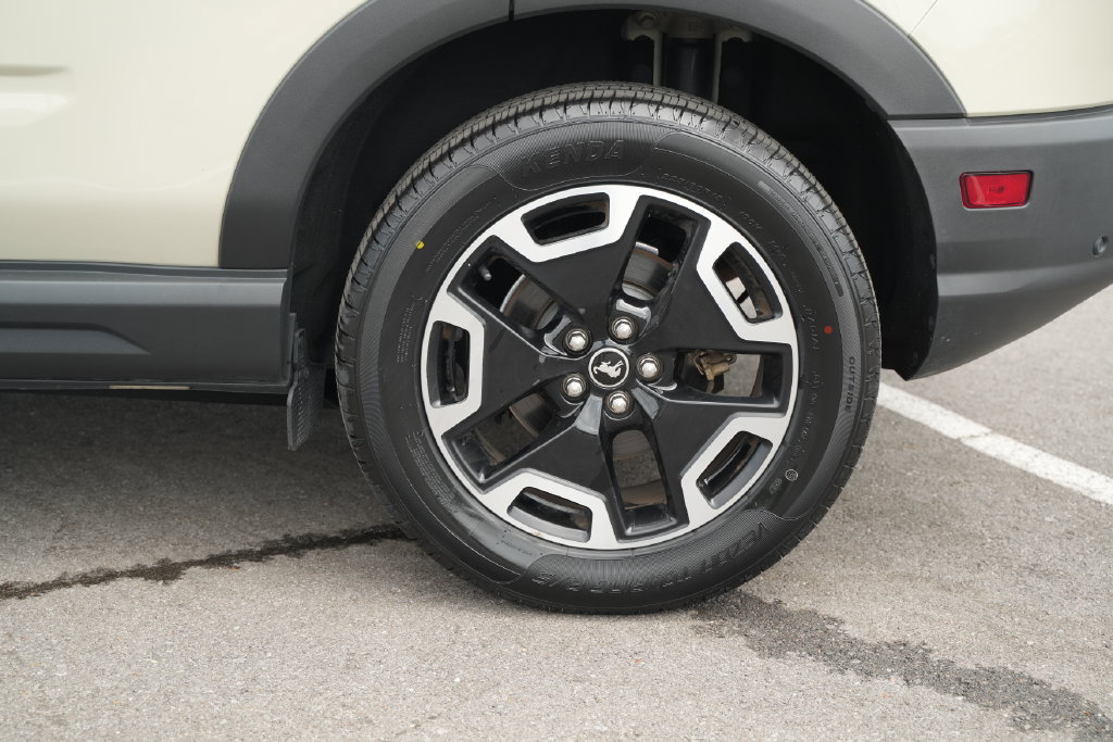 Used 2024 Ford Bronco Sport Outer Banks AWD/4WD image 45