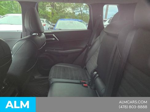 Used 2024 Mitsubishi Outlander SE FWD image 10
