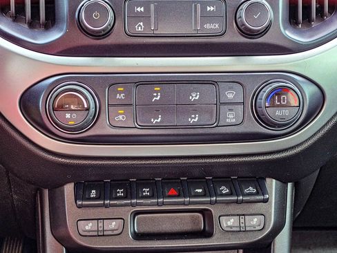 Certified 2022 Chevrolet Colorado ZR2 AWD/4WD image 22