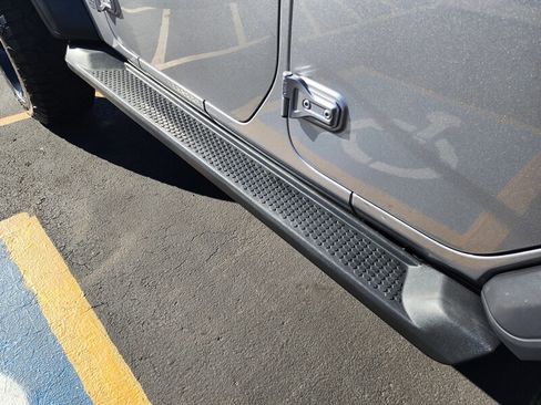 Used 2020 Jeep Wrangler Unlimited Sport image 13