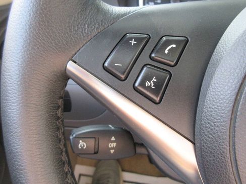 Used 2005 BMW 645Ci Convertible RWD image 25