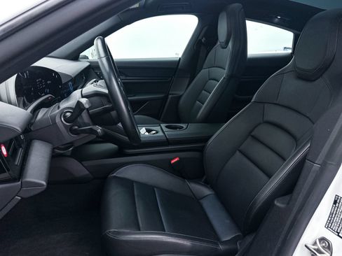 Used 2024 Porsche Taycan RWD image 41