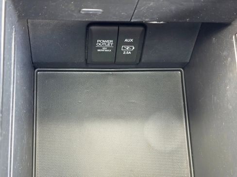 Used 2021 Honda Pilot Touring image 32