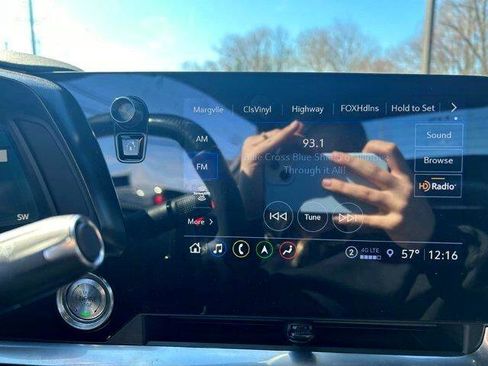 Used 2023 Chevrolet Corvette Z06 image 22