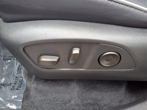 Used 2026 Buick Enclave Preferred FWD image 15