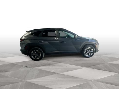 Used 2025 Hyundai Tucson SEL FWD image 9