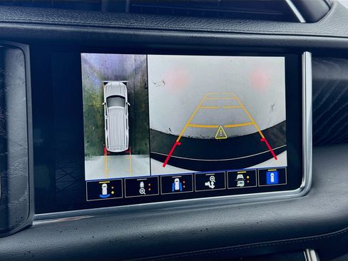 Used 2023 GMC Yukon Denali w/ Max Trailering Package image 10