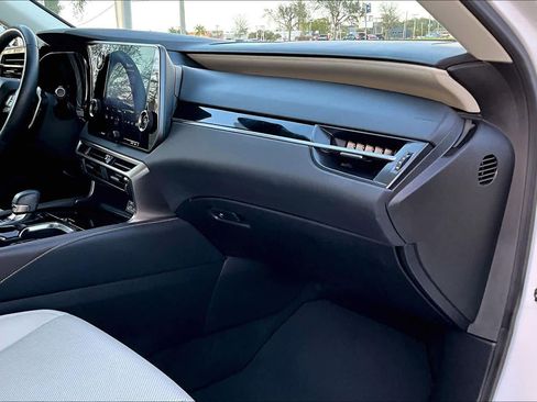 Used 2023 Lexus RX 350 image 19