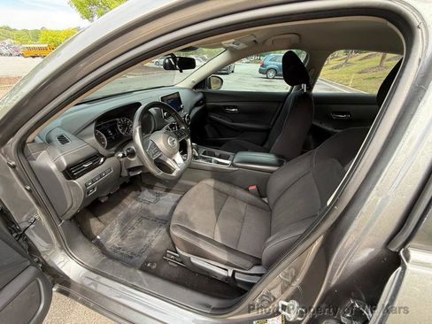 Used 2021 Nissan Sentra SV image 15