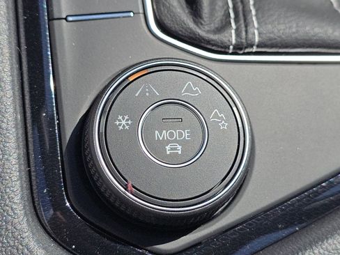 New 2025 Volkswagen Taos S image 25