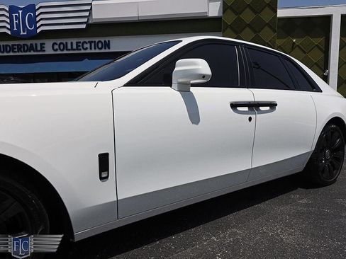 Used 2024 Rolls-Royce Ghost AWD/4WD image 10