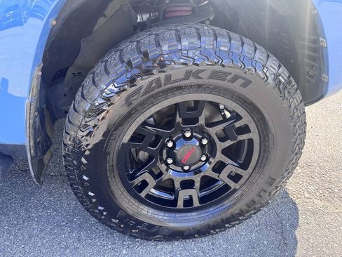 Used 2018 Toyota 4Runner TRD Pro AWD/4WD image 19