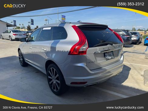 Used 2016 Volvo XC60 T5 Premier w/ Proximity Package FWD image 5