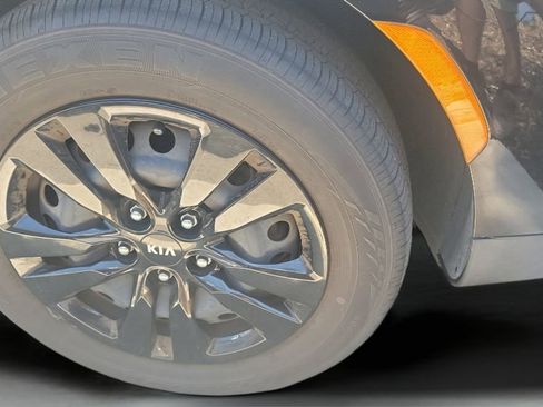 Used 2020 Kia Soul LX FWD image 14