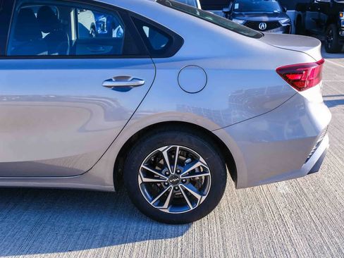 Used 2024 Kia Forte LXS FWD image 8