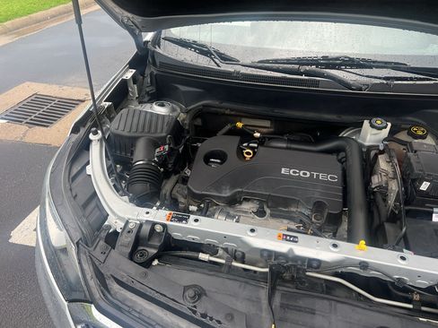 Used 2019 Chevrolet Equinox LT w/ LPO, Cargo Package FWD image 20