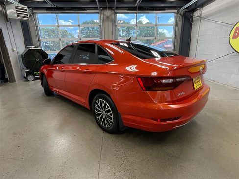 Used 2019 Volkswagen Jetta SEL FWD image 3