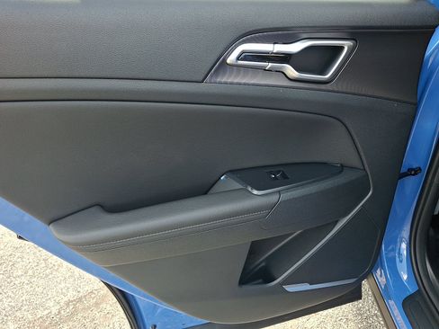 New 2026 Kia Sportage EX AWD/4WD image 8