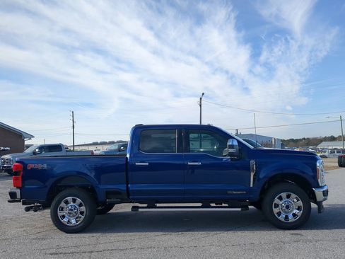 Used 2026 Ford F250 Lariat w/ Lariat Premium Package AWD/4WD image 2