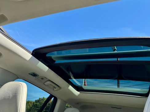 Used 2017 Volvo XC90 T6 Momentum w/ Vision Package image 29