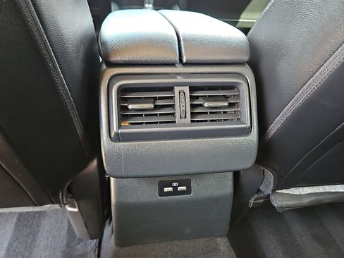 Used 2024 MAZDA CX-50 AWD 2.5 S w/ Preferred Package image 9