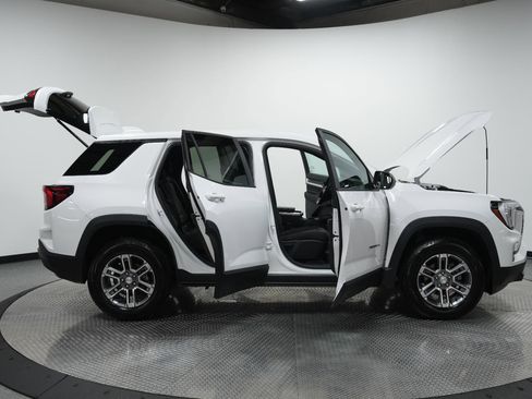 Used 2025 GMC Terrain Elevation image 10