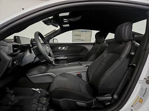 Used 2026 Ford Mustang Coupe RWD image 12