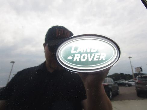 Used 2019 Land Rover Discovery HSE AWD/4WD image 17
