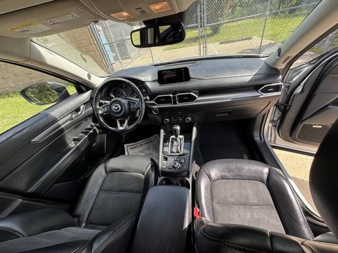 Used 2018 MAZDA CX-5 Touring w/ Preferred Equipment Package FWD image 24